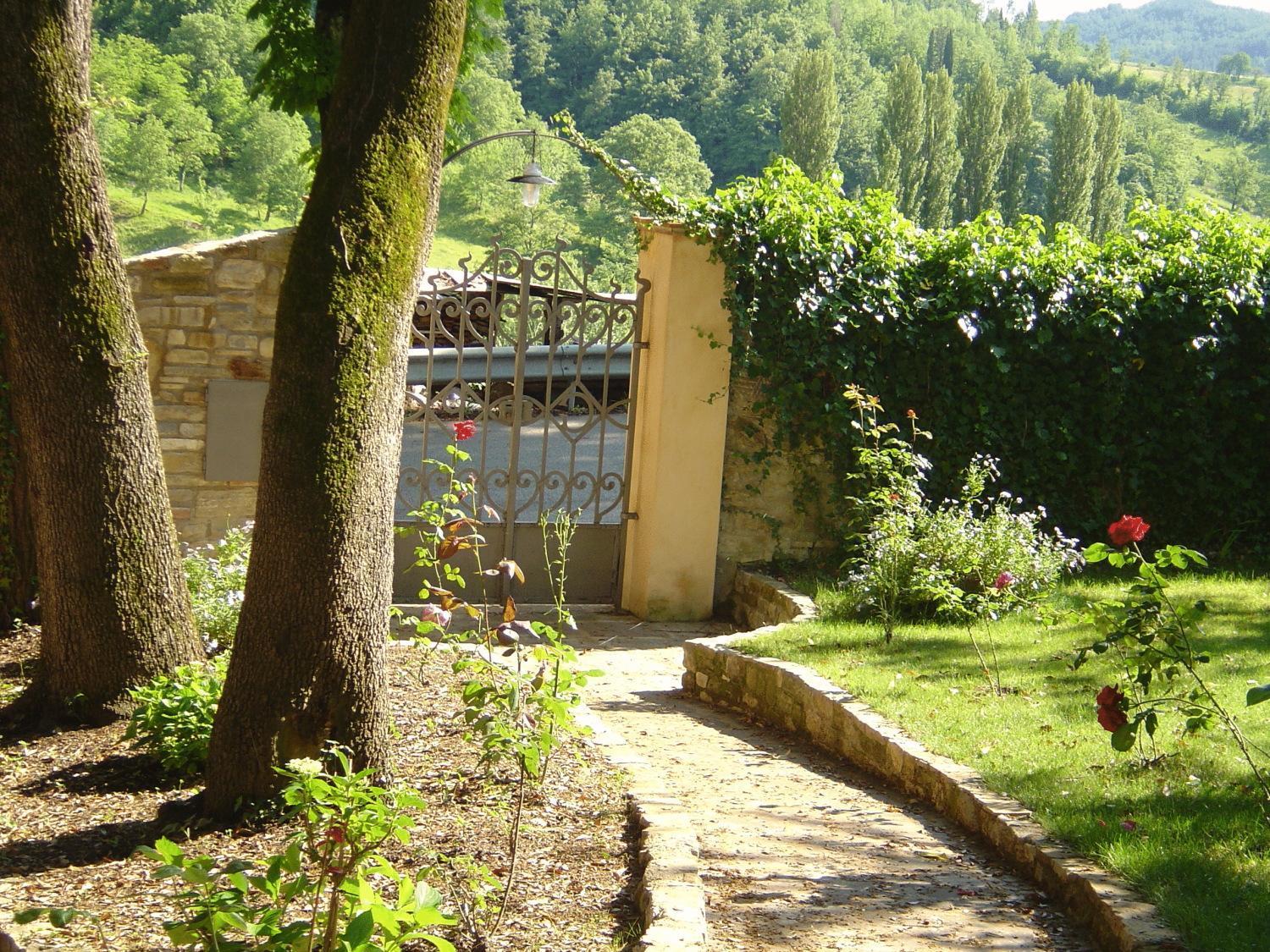 La Locanda Del Borgo Pietralunga  Εξωτερικό φωτογραφία